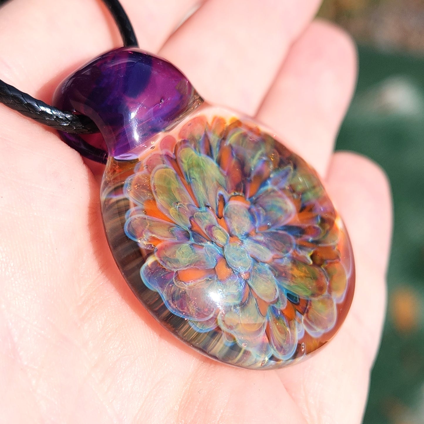 Borosilicate Glass Pendant Necklaces: Handcrafted Excellence, Unparalleled Beauty