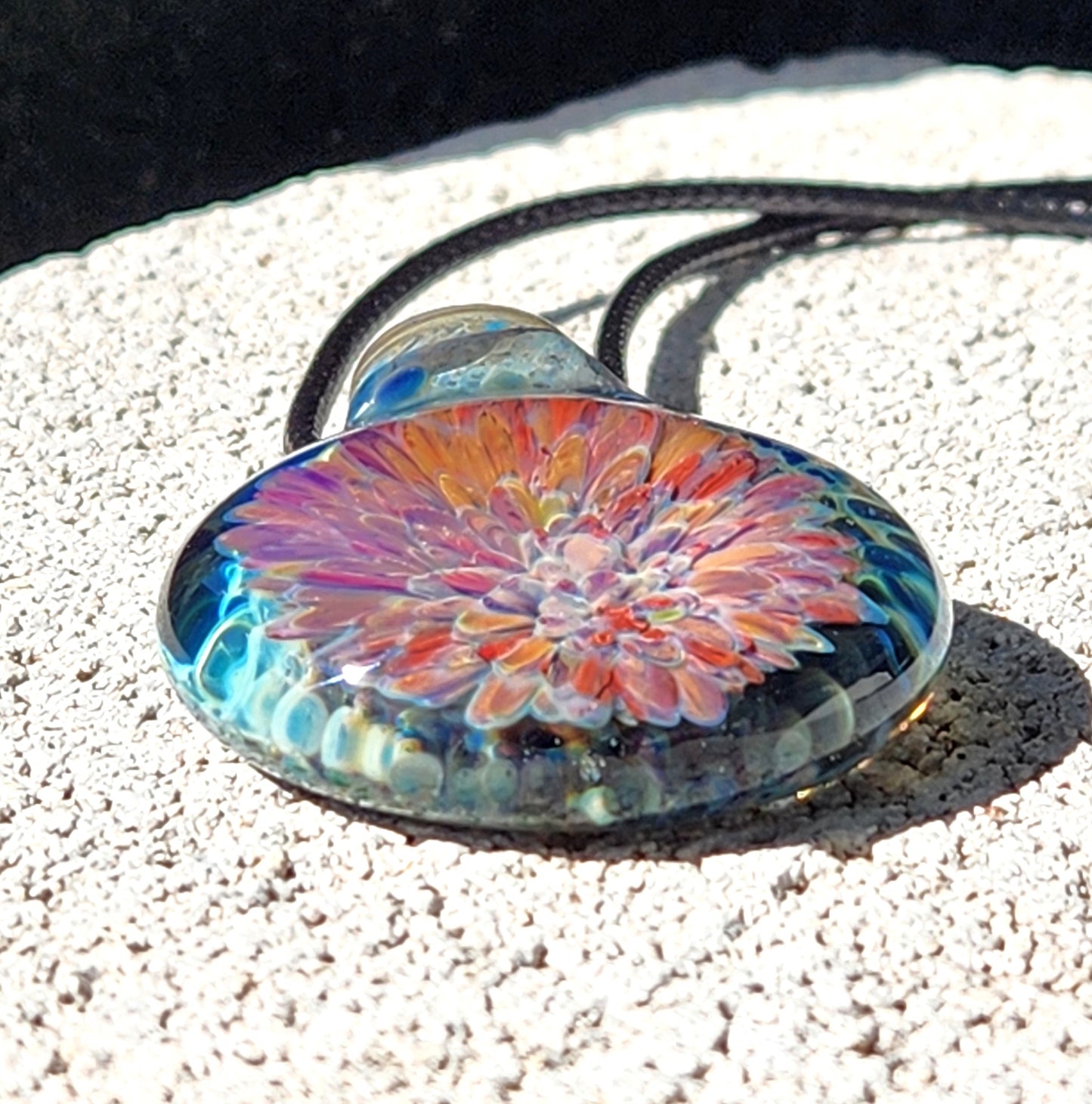 Borosilicate Glass Pendant Necklaces: Handcrafted Excellence, Unparalleled Beauty