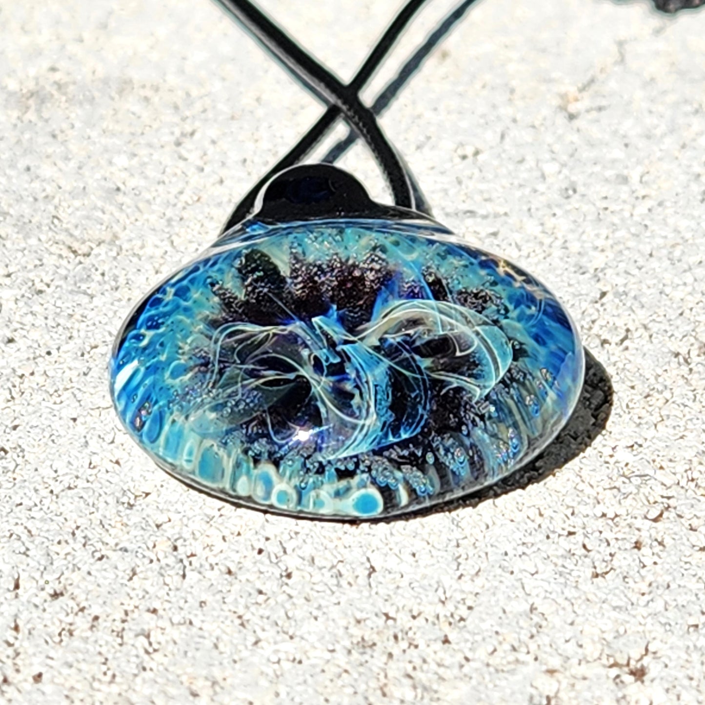 Borosilicate Glass Pendants: Handblown Masterpieces for Every Occasion