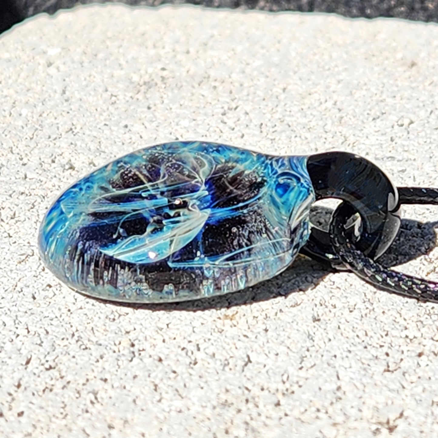 Borosilicate Glass Pendants: Handblown Masterpieces for Every Occasion