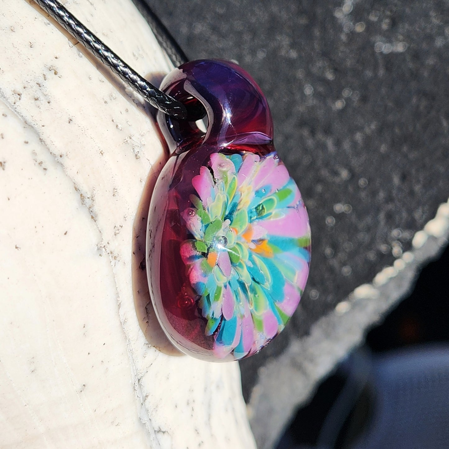 Heady Glass Pendant with Purple Wine