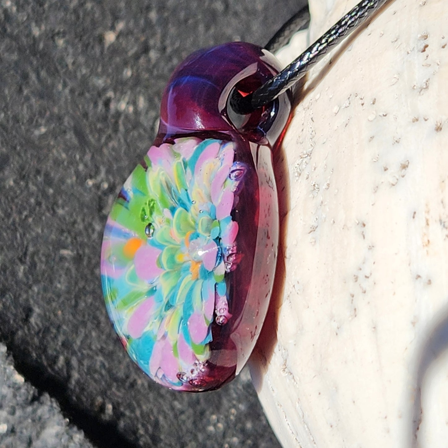Heady Glass Pendant with Purple Wine