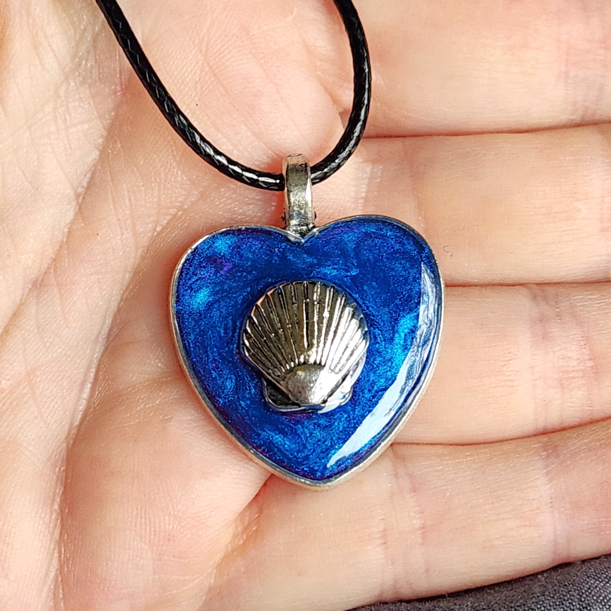 Seashell Serenity Resin Pendant with Summer Vibes DragonFireGlass