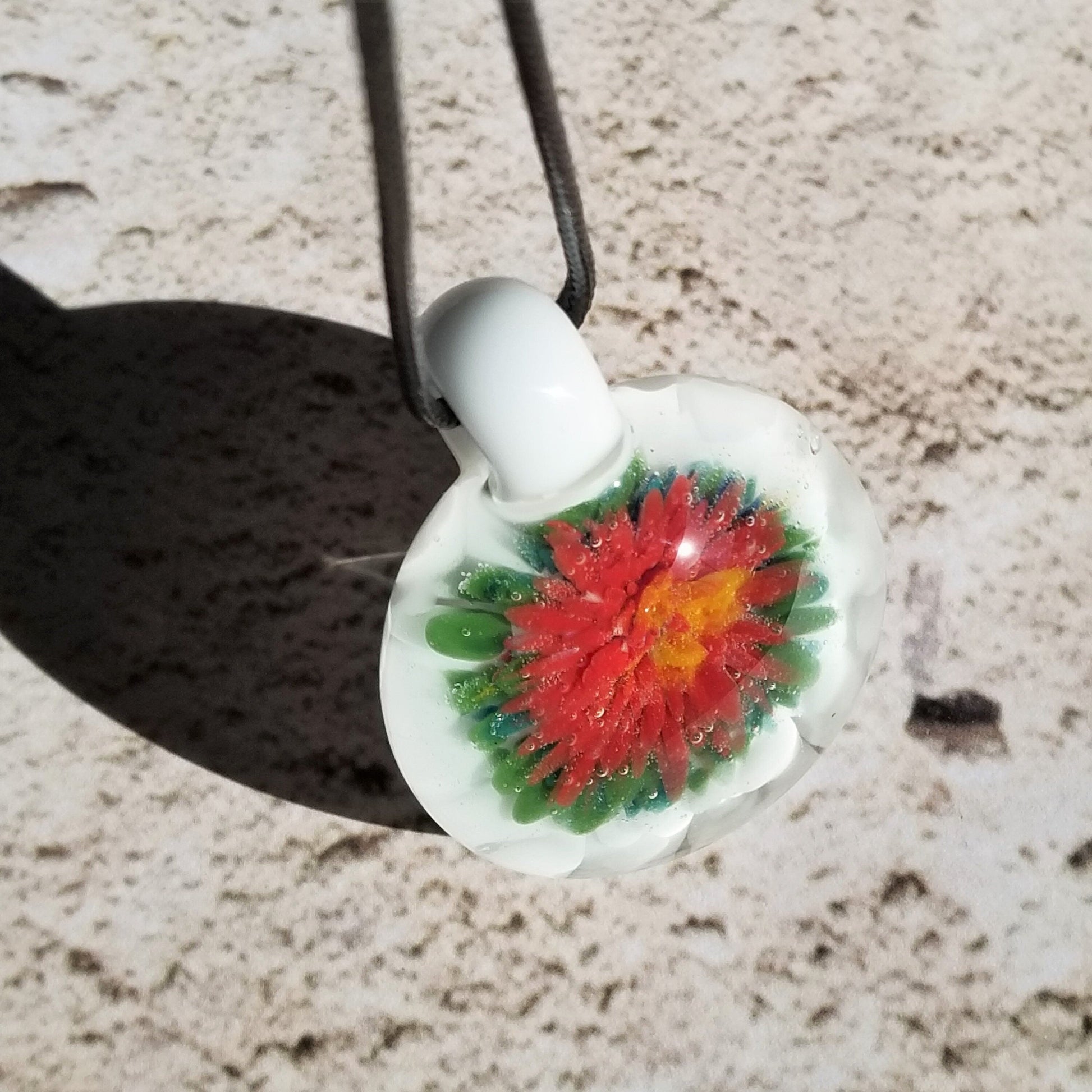 Trippy glass pendant - Red Flower Blooming DragonFireGlass